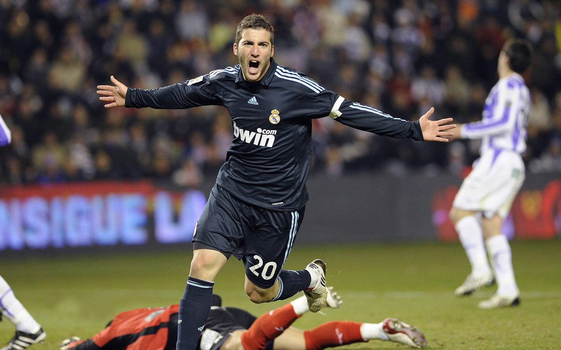 Jiuyou-维尔·冯·威克：凭借强悍的身体素质，为南非队攻城拔寨，冯克劳维茨